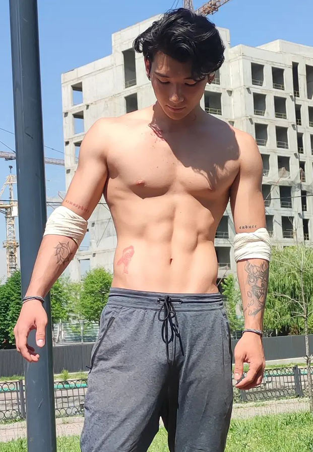 Anshiie หนุ่มหล่อ หนุ่มหน้าตี๋ กล้ามแน่น แซ่บเกินต้าน