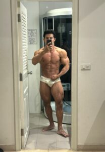 Icez-Anurak-025-Attractive