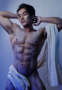 Benz-Surawee-027-Charming