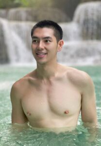 Justin-D-030-Charming