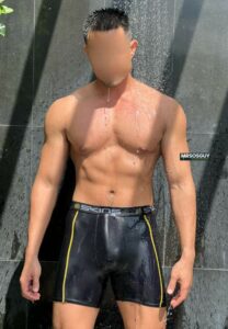 MRSOSGUY-025-Radiant