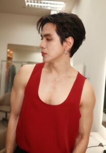 Thanapa-Kawila-014-Charming
