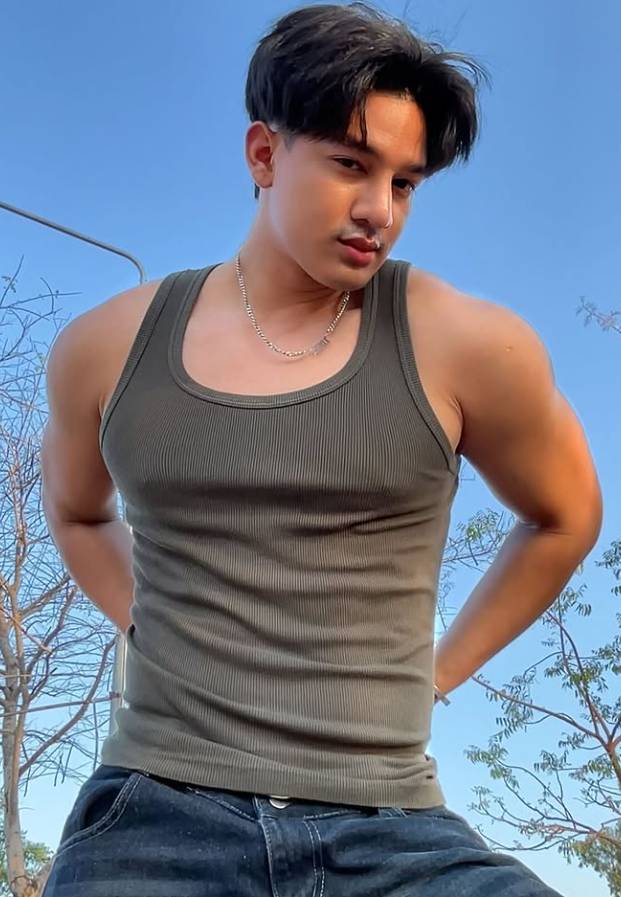 โตโต้ ธัญพงษ์ Mister Supranational Thailand 2022 Top 5 Campus Star 2024 รองอันดับ 1