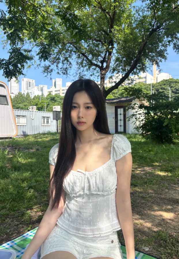 Kang Hyewon