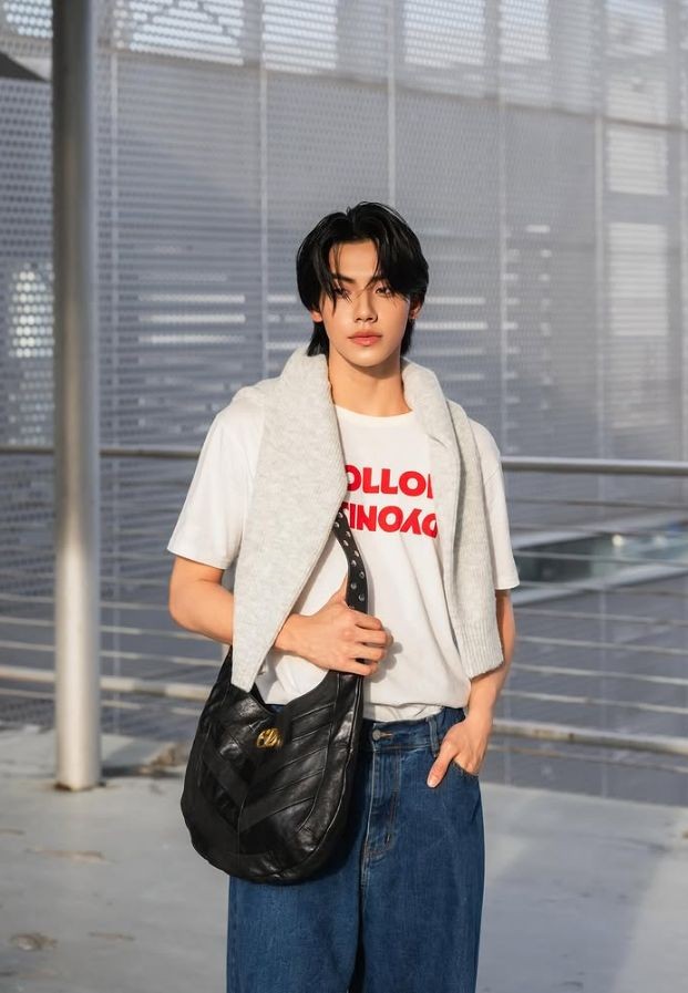 PEEMWASU สมาชิกวง BUS ลุคแฟชั่นสบายตา