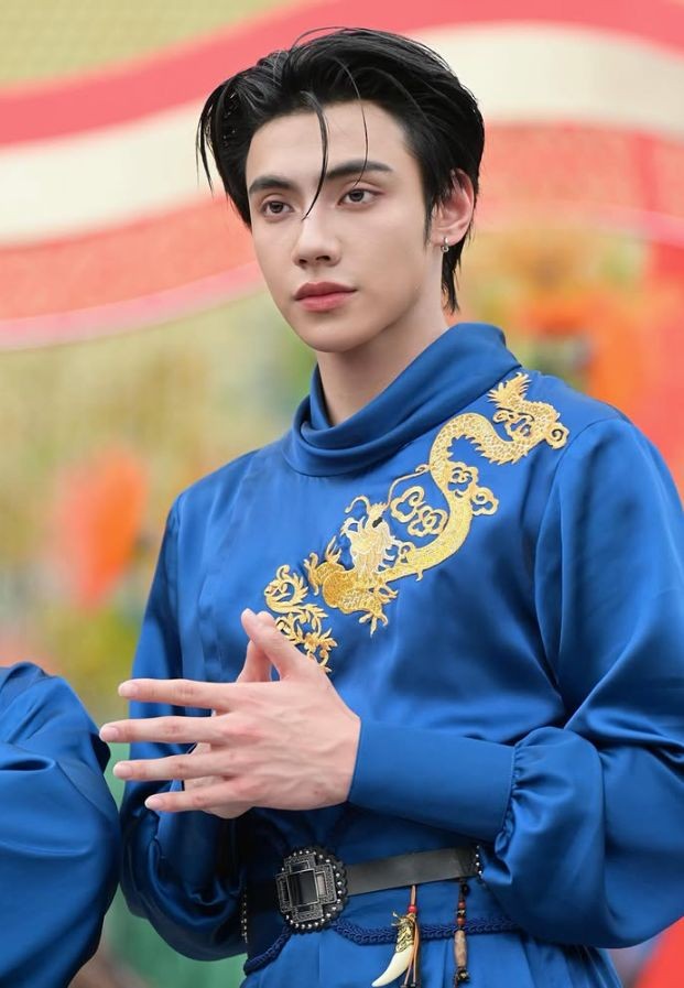 PEEMWASU หนุ่ม T-Pop เสียงดีจาก BUS7