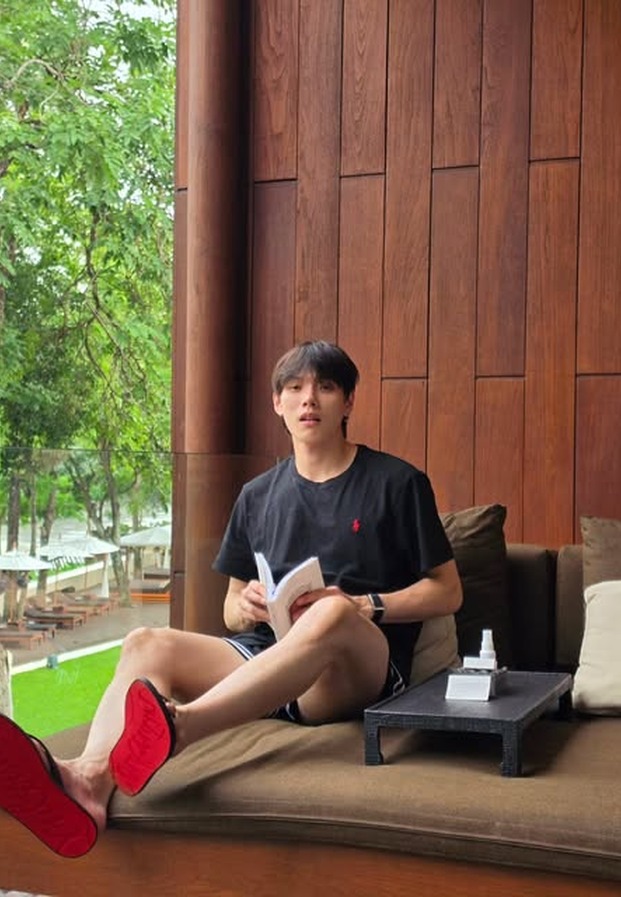 ต้าห์อู๋ พิทยา ภาพเดี่ยวลุคสบายจาก Instagram