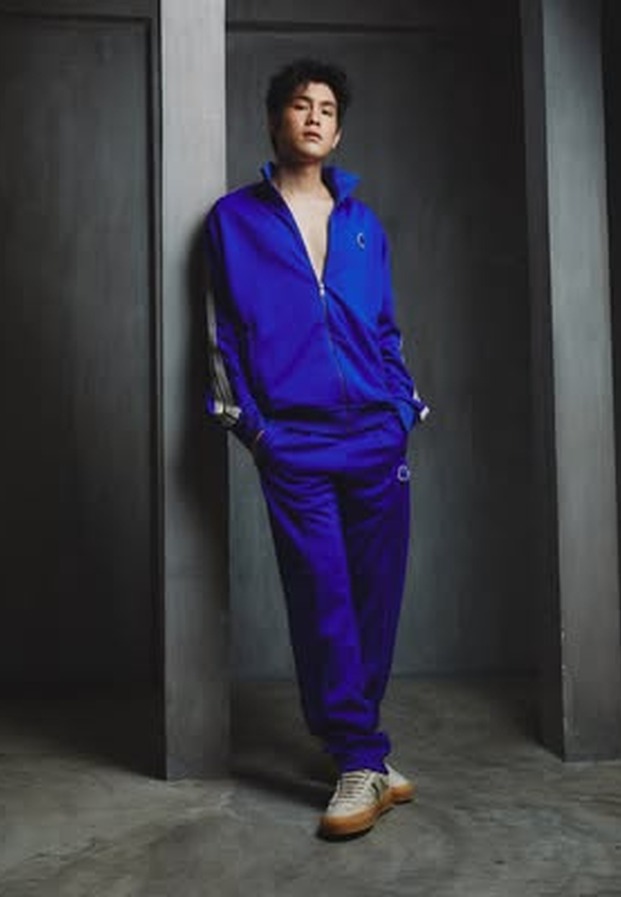 จิณเจษฎ์ วรรธนะสิน ลุคสูทม่วงเต็มตัว