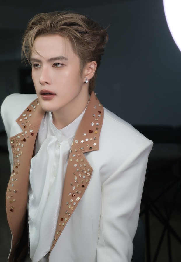 รูปเดี่ยวลุคหล่อจาก Instagram ลำดับ 2