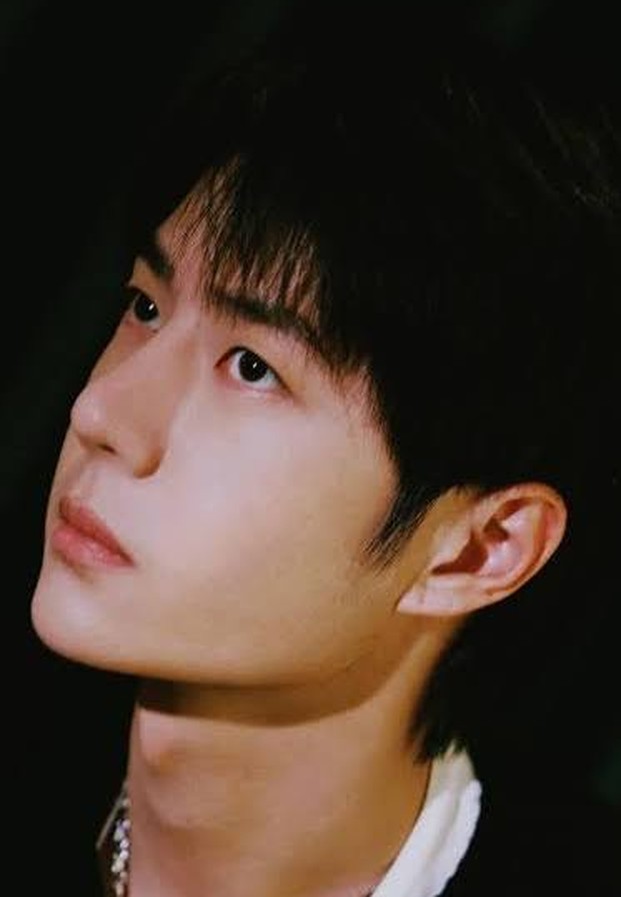 หวังอี้ป๋อ รูปประกอบจาก Weibo ลำดับ 6