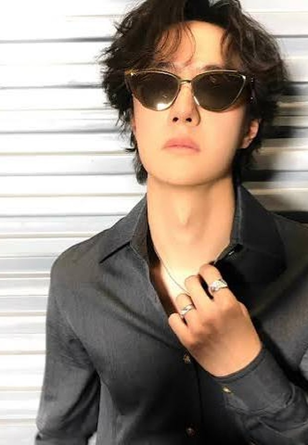 หวังอี้ป๋อ รูปประกอบจาก Weibo ลำดับ 10